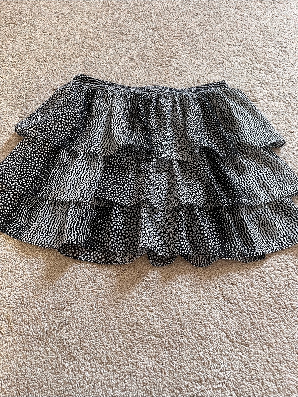 H&M Black and White Tiered Mini Skirt